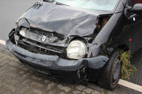 2016-06-24_Kreuztal_VUP_Twingo gegen Leitplanke_Foto_Hercher_05