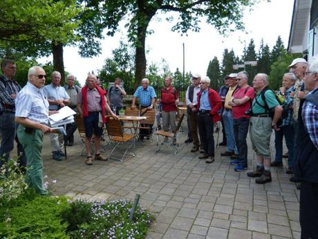 2016-06-28_Hilchenbach_Seniorenservice_Bildun_Vor_Der_Haustür_(c)_Stadt_Hilchenbach (1)