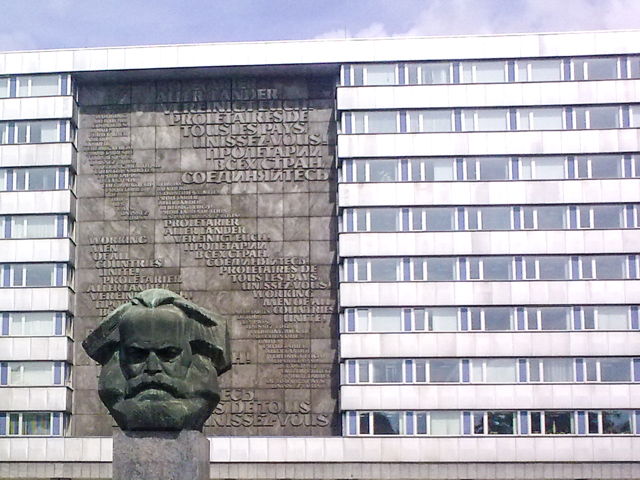 Wissenschaftlerinnen und Wissenschaftler der Universität Siegen untersuchen in einem internationalen Forschungsprojekt, wie sich Bürgerinnen und Bürger im Staatssozialismus in Mittel- und Osteuropa eigene Freiräume schaffen konnten.