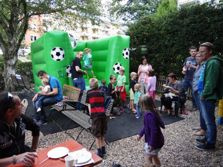 2016-08-10_Siegen_Sommerfest der Evangelisch-methodistischen Kirche am Lindenberg in Siegen_Foto_Veranstalter_03