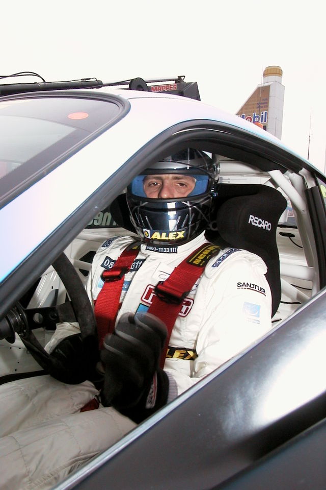 Noch während seiner Karriere als Schwimmer kletterte Mark Warnecke immer wieder auch einmal ins Cockpit eines Porsche Carrera.